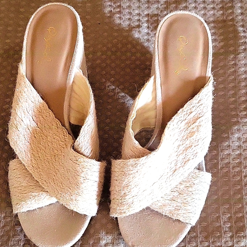 Woven Creme Wrap Sandles 7.5
